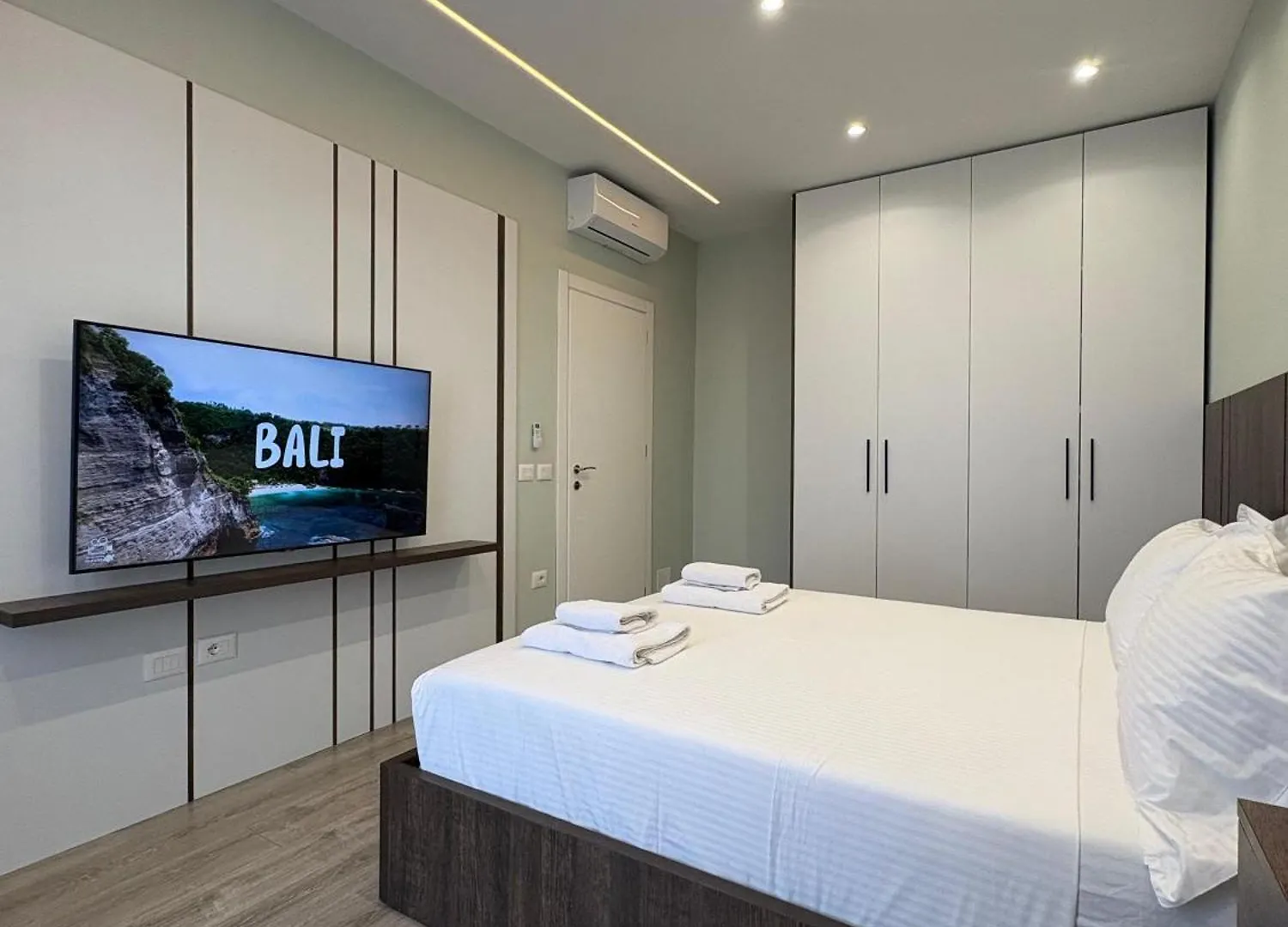 טיראנה Blue Boutique Apartments 1
